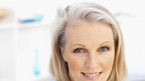Effective non-hormonal pills and drugs for menopause What is better menopause or estrovel