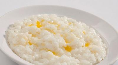 Hrustljava riževa kaša Recept za riževo kašo z maslom