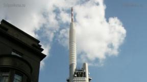Televizijski stolp Zizkov (Žižkovský vysílač) Televizijski stolp v Pragi