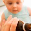 Kako zdraviti kašelj pri otroku, starem eno leto: metode zdravljenja Kašelj 1 leto in 3 mesece