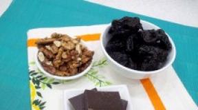 Suhe slive v čokoladi z orehi - domače sladkarije: recept s fotografijami Sladkarije s suhimi slivami